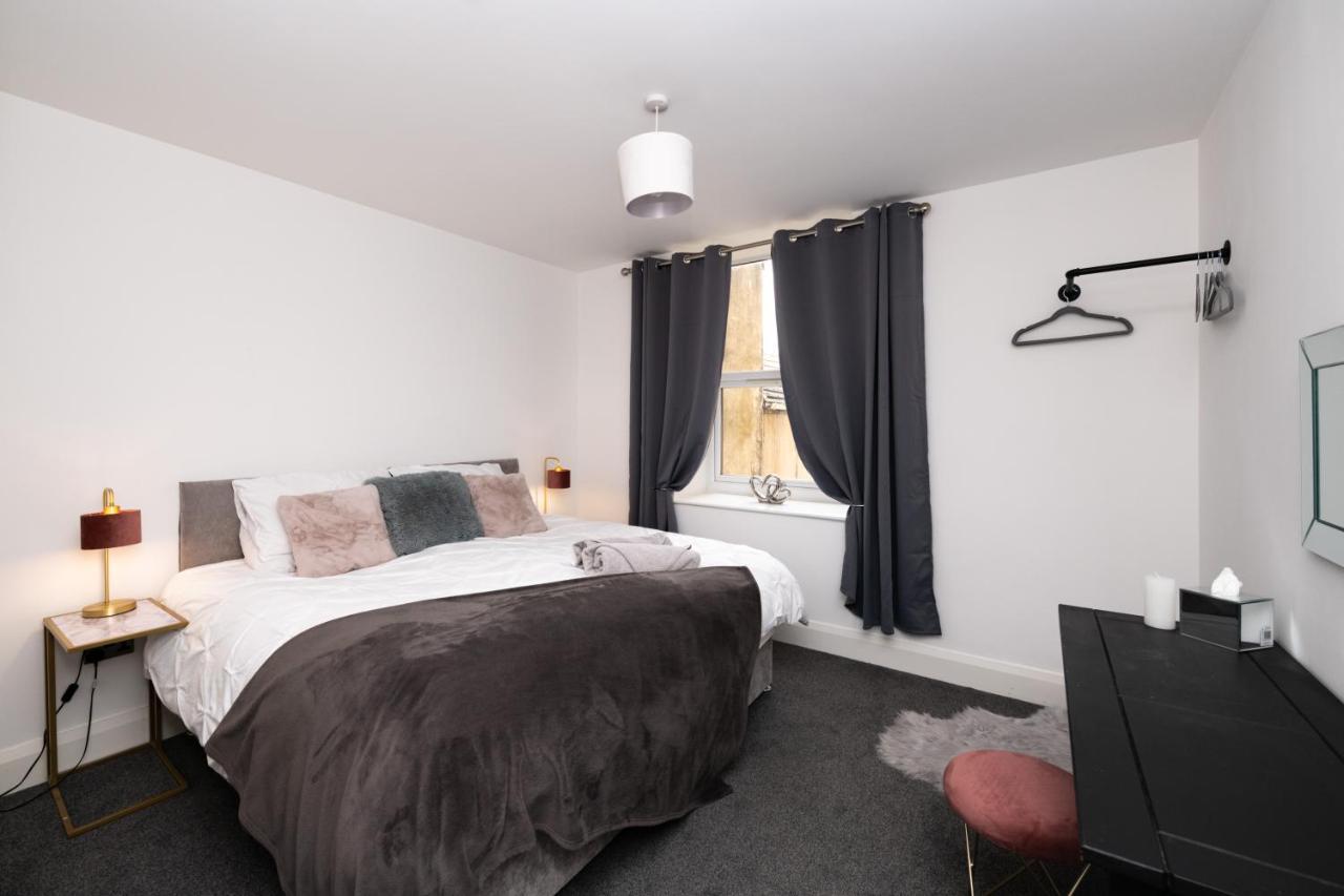 The Croston Balcony Apartment- Morecambe Central Promenade, Beach Front And Sea Views Kültér fotó