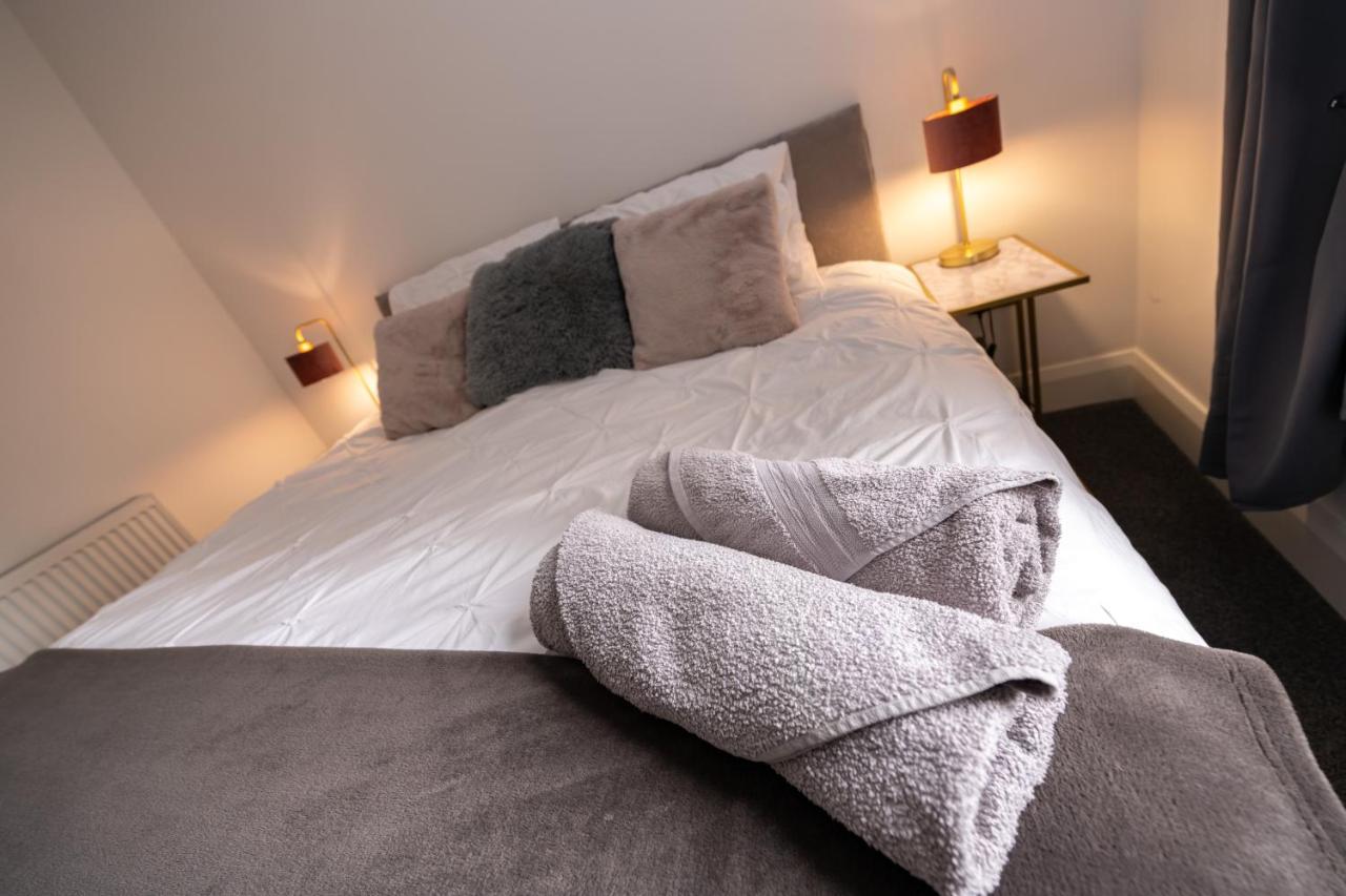 The Croston Balcony Apartment- Morecambe Central Promenade, Beach Front And Sea Views Kültér fotó